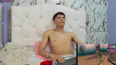 Elian Julian online show from November 29, 2:03 am