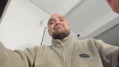 Elian online show from November 28, 10:45 pm