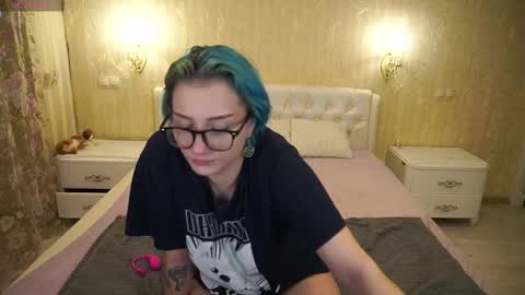 Snapshot of eliarose chatting on November 16, 10:37 pm Luna online show from November 16, 10:37 pm