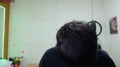 E L I A S online show from December 12, 3:32 am