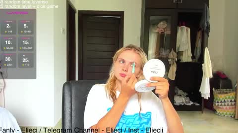   online show from December 8, 6:43 am