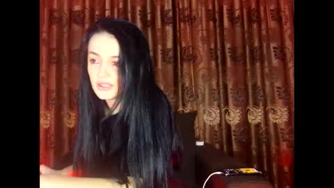 eliebullet online show from November 18, 2:43 pm