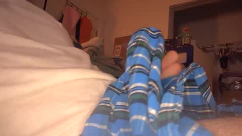 eliexavier123456789 online show from December 5, 8:22 am