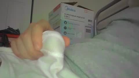 eliexavier123456789 online show from January 18, 8:30 pm