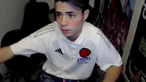 Snapshot of elii_797 chatting on February 14, 1:51 pm bby-santy online show from February 14, 1:51 pm