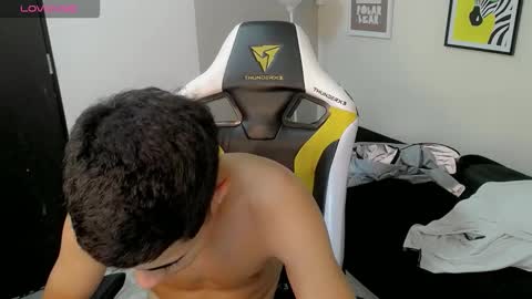 Snapshot of elii_797 chatting on October 2, 5:09 pm bby-santy online show from October 2, 5:09 pm