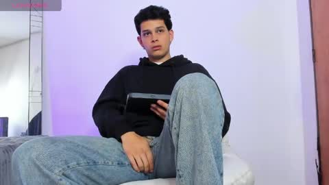 elijah_stoone online show from April 16, 1:12 pm