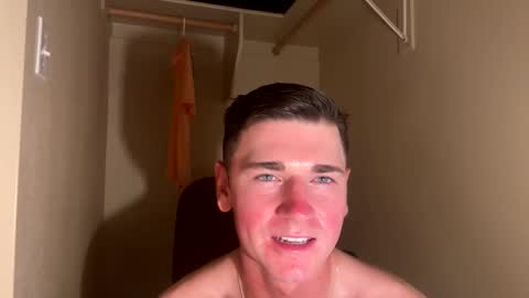 elijahkinky24 online show from May 15, 11:12 pm