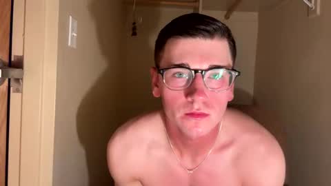Snapshot of elijahkinky24 chatting on May 20, 2:07 am elijahkinky24 online show from May 20, 2:07 am