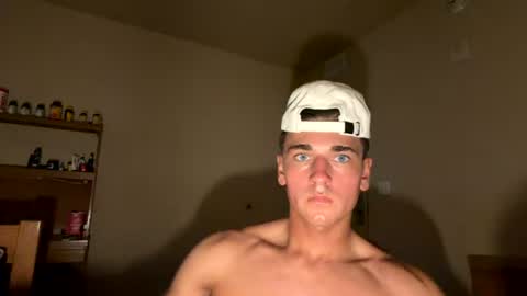 Snapshot of elijahkinky24 chatting on August 5, 11:06 pm elijahkinky24 online show from August 5, 11:06 pm
