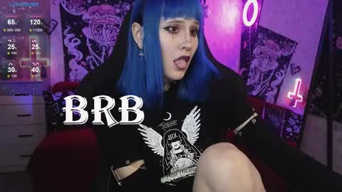 Snapshot of elika_kay chatting on February 1, 10:13 pm MORE ME online show from February 1, 10:13 pm