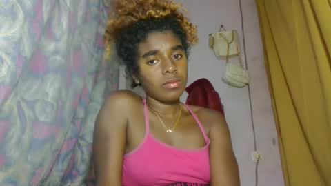 elina981 online show from April 7, 6:41 pm