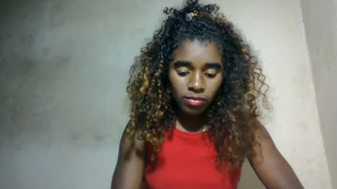 Snapshot of elina981 chatting on June 24, 8:57 am elina981 online show from June 24, 8:57 am