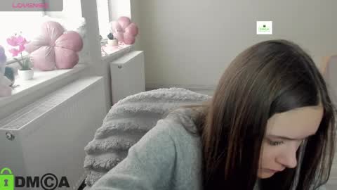 elina_x online show from April 3, 6:44 am