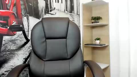 Snapshot of elinaax chatting on November 8, 1:06 am Elina online show from November 8, 1:06 am