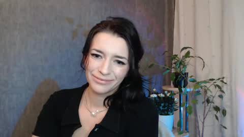 Snapshot of elinapretty chatting on February 25, 11:55 pm Elina online show from February 25, 11:55 pm