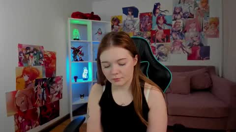 Snapshot of elinavale chatting on February 28, 5:19 am elinavale online show from February 28, 5:19 am