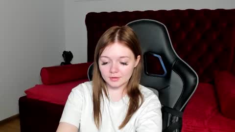 Snapshot of elinavale chatting on June 10, 5:34 pm elinavale online show from June 10, 5:34 pm
