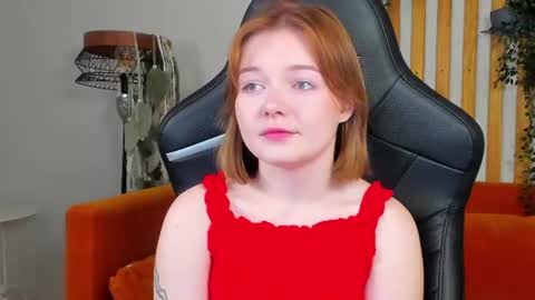 Snapshot of elinavale chatting on July 5, 5:14 am elinavale online show from July 5, 5:14 am