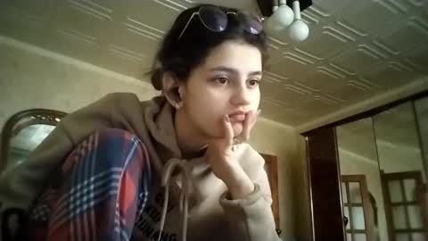 Snapshot of elindente chatting on November 28, 4:37 am Lola online show from November 28, 4:37 am