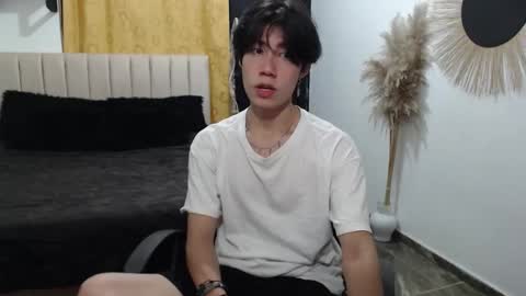 ELIO online show from February 19, 1:23 am