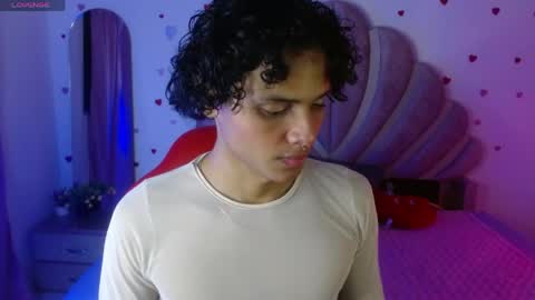 elio_fox online show from April 9, 11:48 am