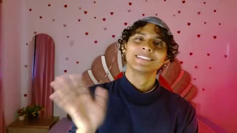 elio_fox online show from April 13, 11:37 am