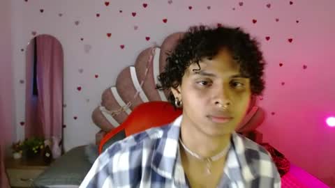 elio_fox online show from April 14, 11:38 am