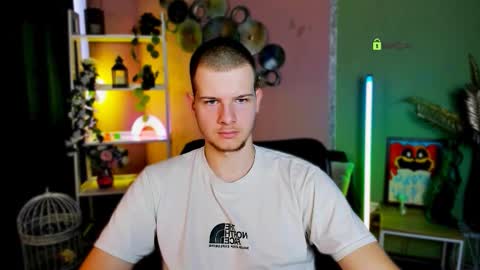 eliot_meow online show from September 21, 12:07 pm