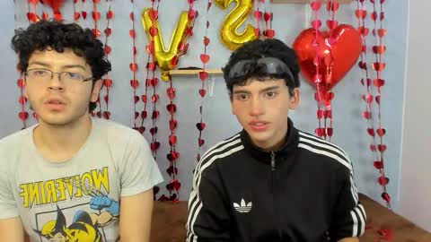 Snapshot of eliotkinky chatting on February 18, 6:26 pm Elio online show from February 18, 6:26 pm