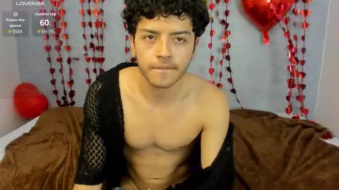 Snapshot of eliotkinky chatting on February 20, 5:13 pm Elio online show from February 20, 5:13 pm