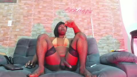 elis_cioccolato online show from April 13, 10:26 pm