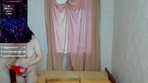 Snapshot of elis_gabbi chatting on February 4, 12:51 am Elis online show from February 4, 12:51 am