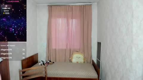 Snapshot of elis_gabbi chatting on March 4, 11:32 pm Elis online show from March 4, 11:32 pm