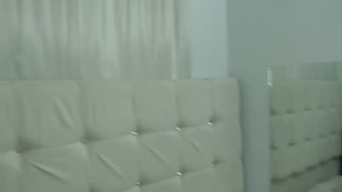 Elisa Diaz online show from December 7, 5:04 am