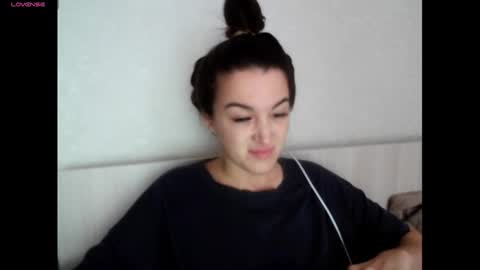 Snapshot of elisa_dove208 chatting on September 9, 4:34 am elisa_dove208 online show from September 9, 4:34 am