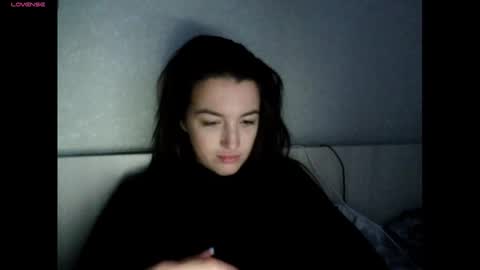 Snapshot of elisa_dove208 chatting on November 20, 4:45 am elisa_dove208 online show from November 20, 4:45 am
