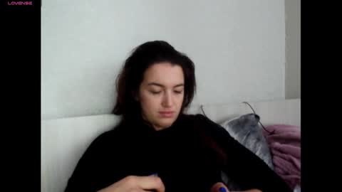 Snapshot of elisa_dove208 chatting on November 29, 6:16 am elisa_dove208 online show from November 29, 6:16 am