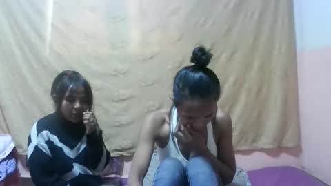 Snapshot of elisabet88 chatting on September 12, 1:55 pm elisabet88 online show from September 12, 1:55 pm