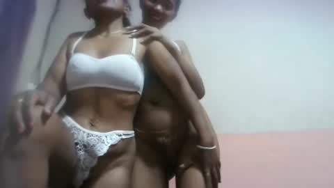 Snapshot of elisabet88 chatting on September 22, 8:22 pm elisabet88 online show from September 22, 8:22 pm