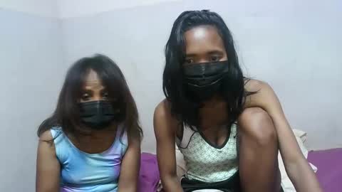 Snapshot of elisabet88 chatting on October 4, 8:29 pm elisabet88 online show from October 4, 8:29 pm