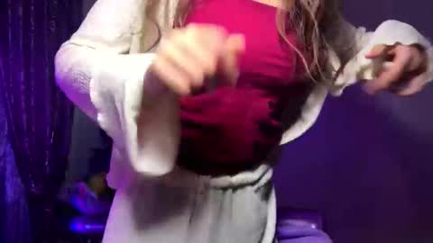 Elin online show from April 13, 6:46 pm