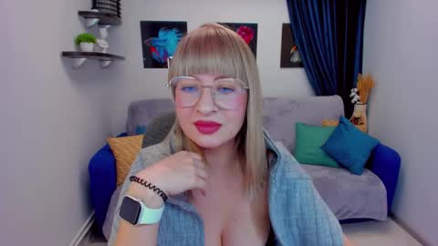 Snapshot of elisabethmills chatting on December 29, 1:49 pm Elisabeth online show from December 29, 1:49 pm