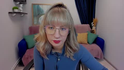 Snapshot of elisabethmills chatting on January 31, 6:24 am Elisabeth online show from January 31, 6:24 am