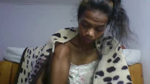 Snapshot of elisacich chatting on March 2, 12:57 am elisacich online show from March 2, 12:57 am