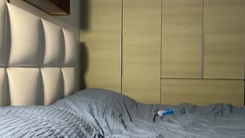 elisadikotti online show from April 13, 1:22 am