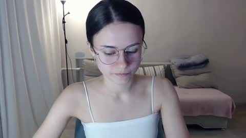 Snapshot of eliscuteblonde chatting on January 22, 8:28 pm Elis online show from January 22, 8:28 pm