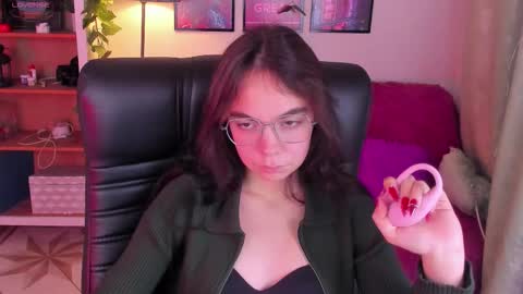 Elise online show from October 14, 4:41 pm