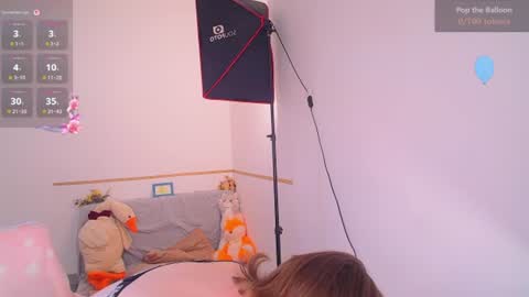 Snapshot of elise_nyx chatting on July 31, 10:58 am elise_nyx online show from July 31, 10:58 am