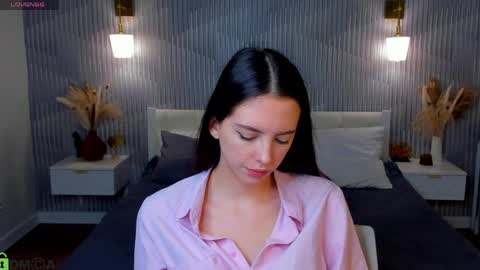 Elise online show from April 9, 1:05 am